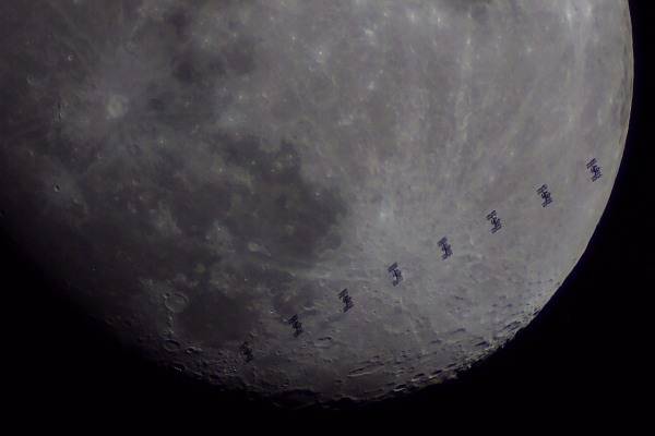 ISS Mond Transit 2022, by Th Boeckel