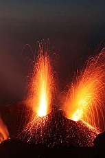 Vulkan Stromboli 2009, Lava Fontäne